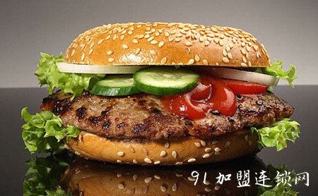UMY优迈美式汉堡加盟费用需要多少钱？特色西式快餐带来更好的未来